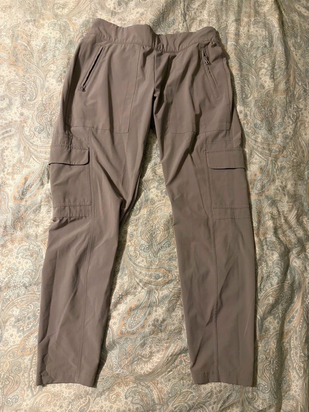 Athleta Stretch Cargo Pants in Taupe
